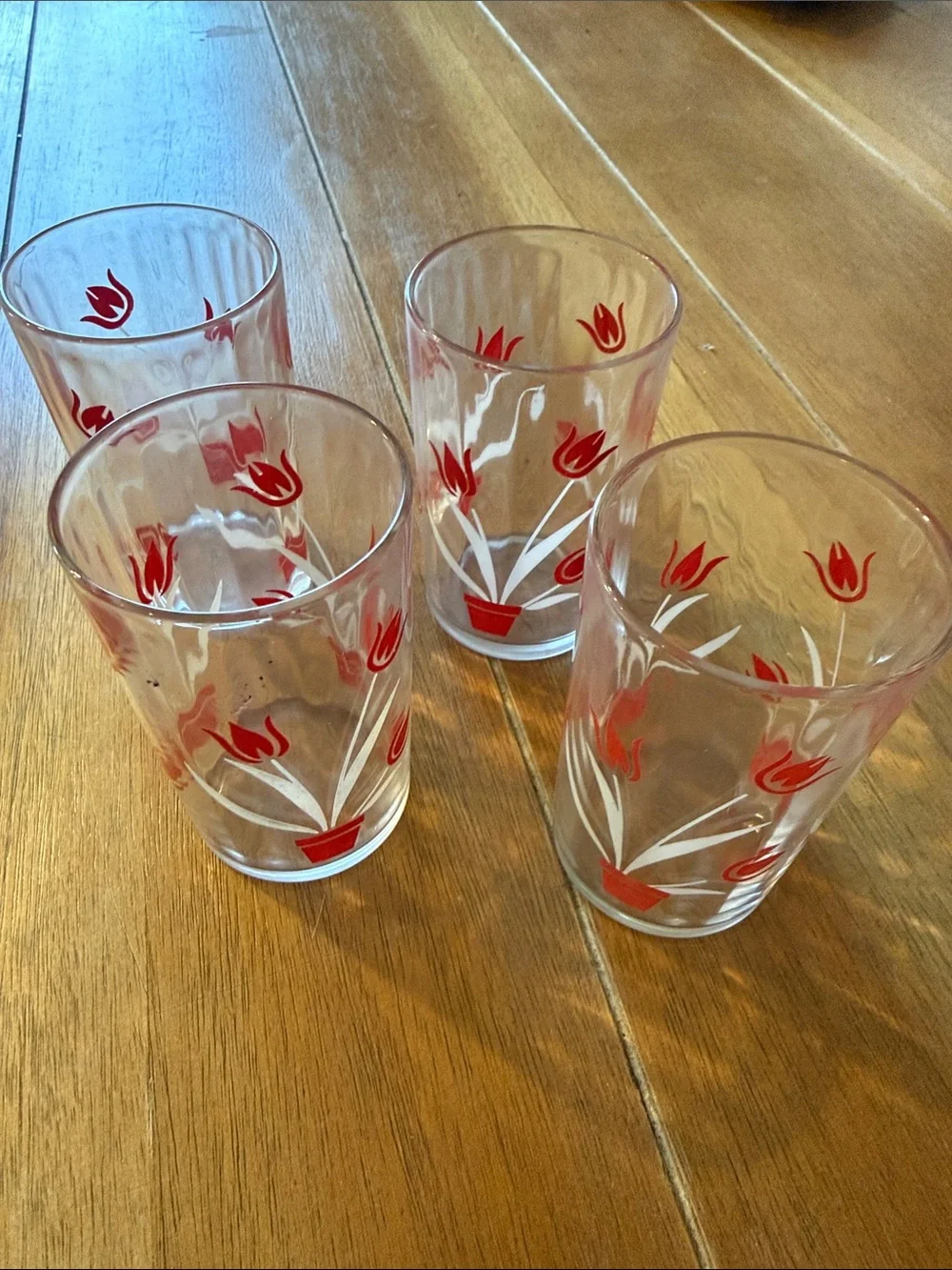Swanky swigs Vintage Red Tulip Glass Tumblers - Set of 4